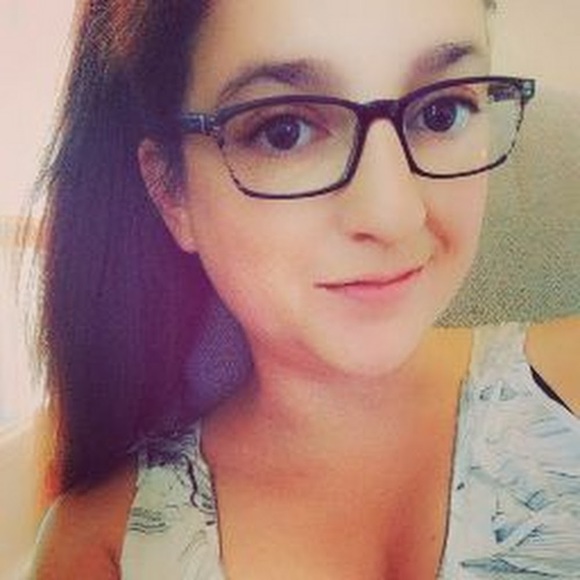 Meet your Posher, Natasha - Picture 1 of 1